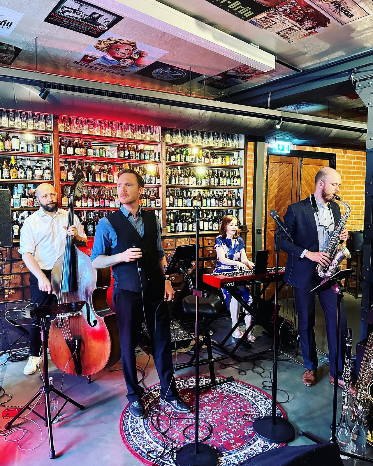 Sunny Side spielt Dinnermusik bei einem Firmenevent