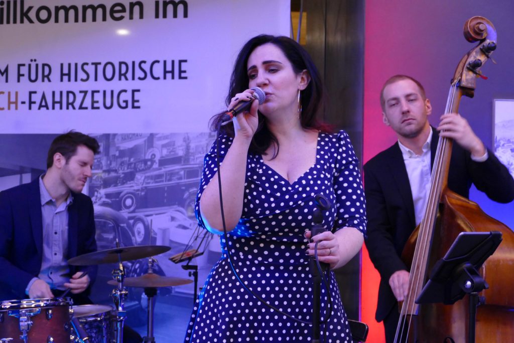 Firmenevent in Maybach Museum mit Band Sunny Side